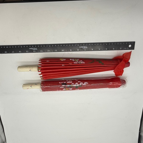 Red Asian Parasol Umbrella Cherry Blossom Bamboo Handle handprinted lot of 2 - Picture 8 of 9